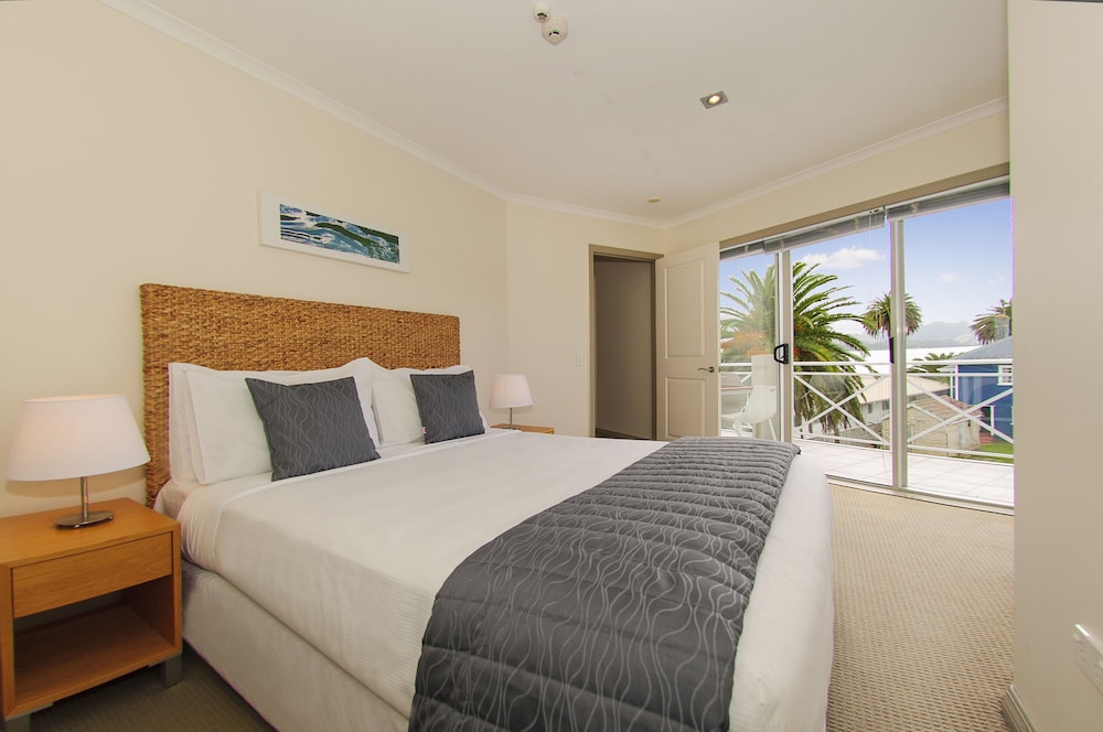 Presidential Apartment, 3 Bedrooms, Partial Ocean View