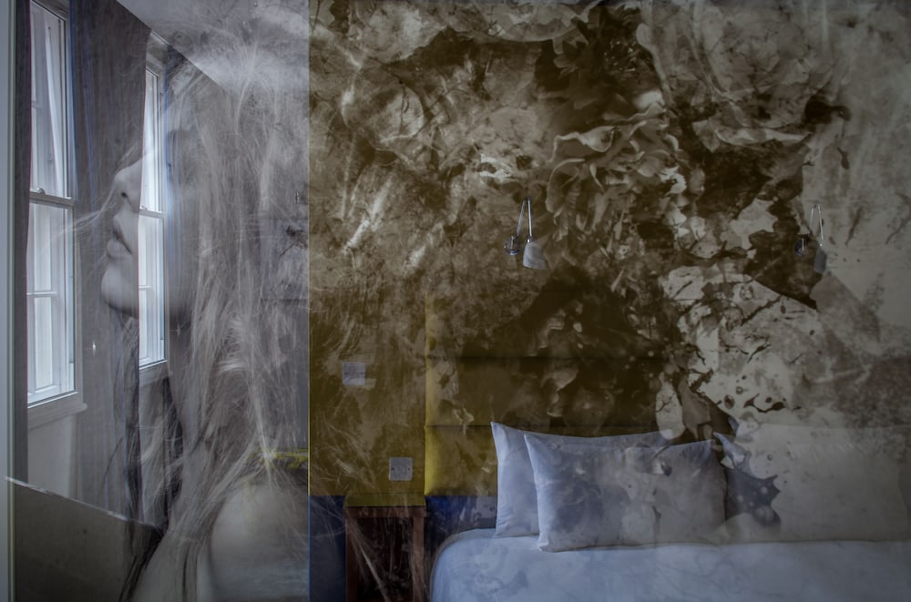 Deluxe King Room - Photo 11