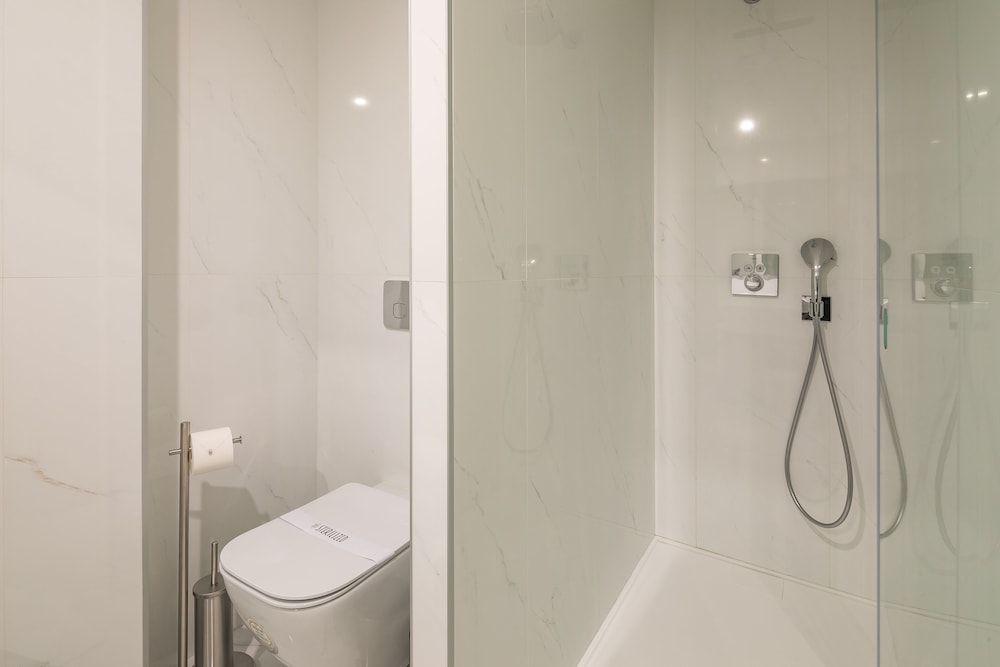 Luxury Suite, Balcony - Photo 12