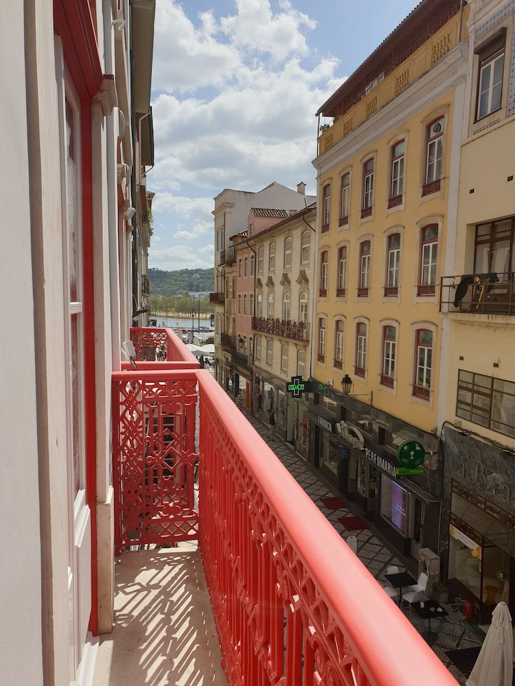 Deluxe Room, Balcony, City View photo 2