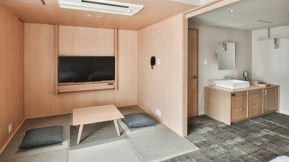 Deluxe Room For 2 guests, Non Smoking - Photo 4