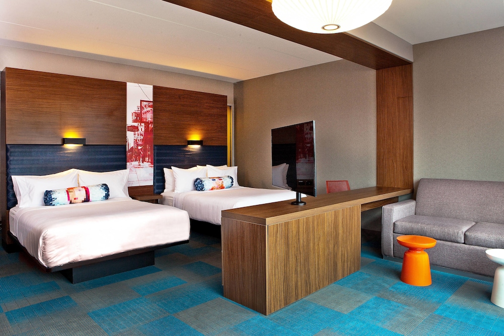 Suite, Multiple Beds (View) photo 1