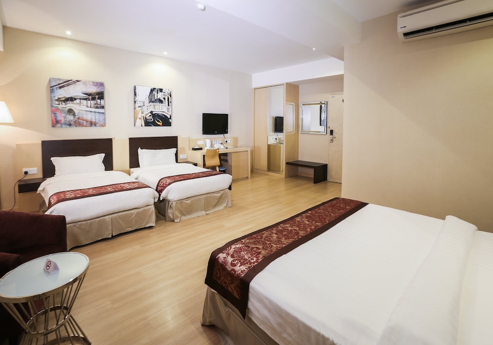 Family Suite (North Wing) photo 2