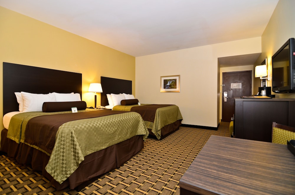 Standard Room, 2 Queen Beds, Accessible, Bathtub - Photo 5