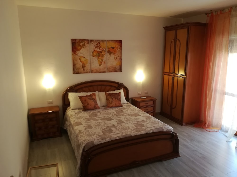 Quadruple Room (Private External Bathroom)