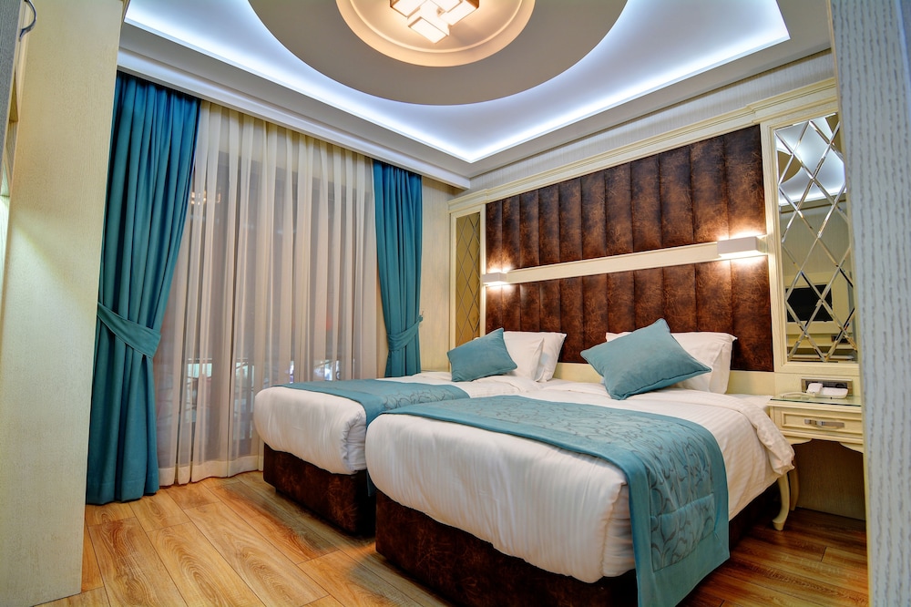 Superior Double or Twin Room photo 2