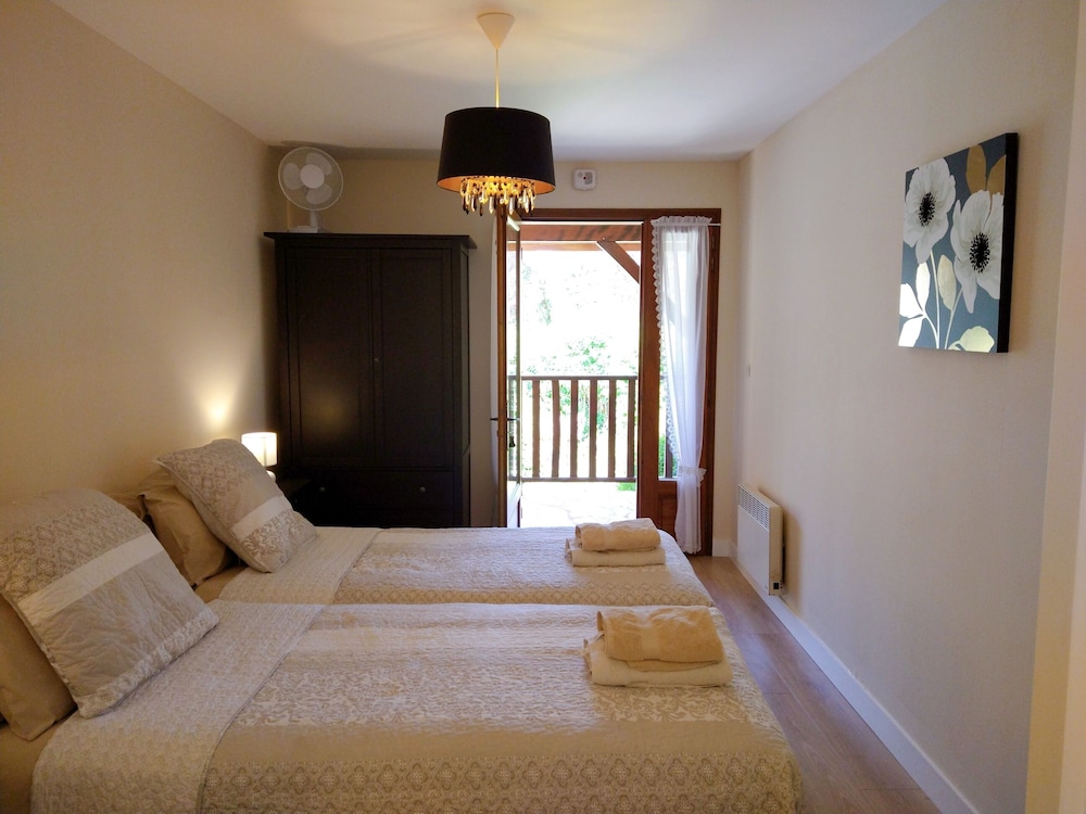 Twin Room - Photo 6