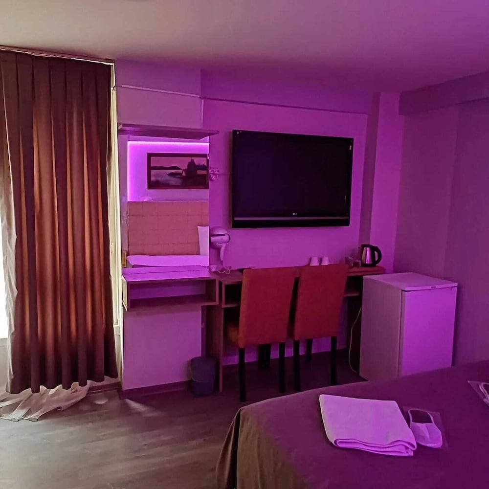 Elite Studio Suite photo 1