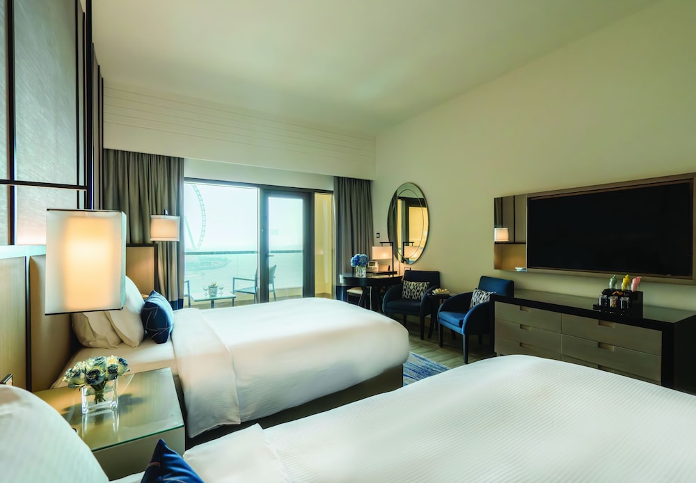 Room, 2 Twin Beds, Balcony (Sea Front View)