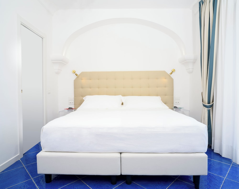 Standard Room (Ground Floor) photo 1