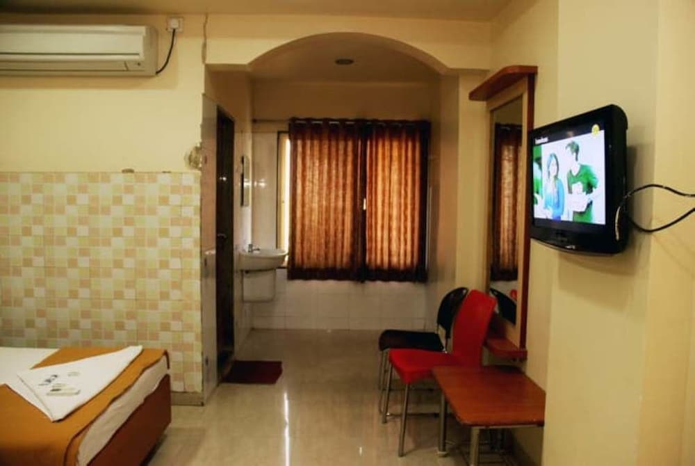 Executive Quadruple Room photo 3
