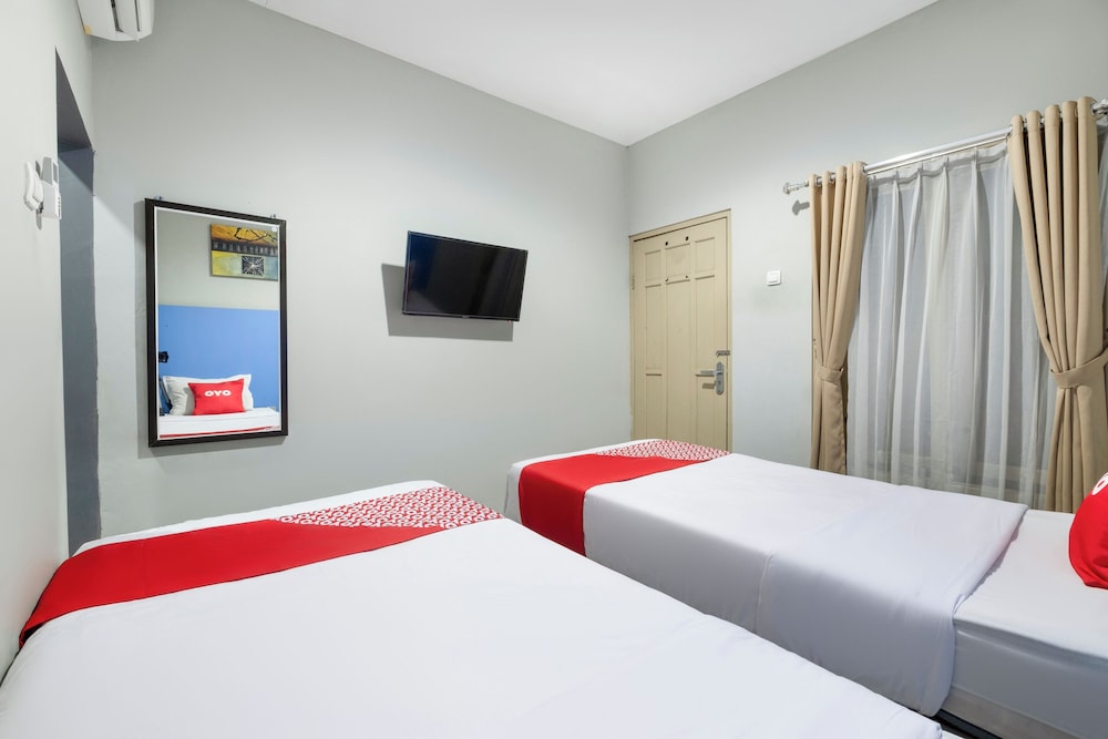 Standard Twin Room - Photo 3