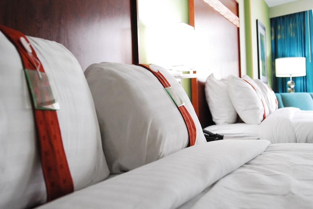 Suite, Multiple Beds, Oceanfront - Photo 2