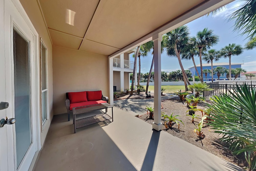 Condo, Multiple Beds, Patio, Pool View (#106 East - No Pets)