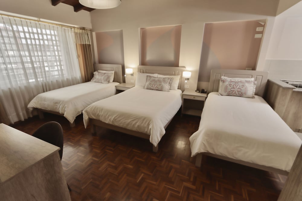 Superior Suite, 1 Bedroom, City View photo 1
