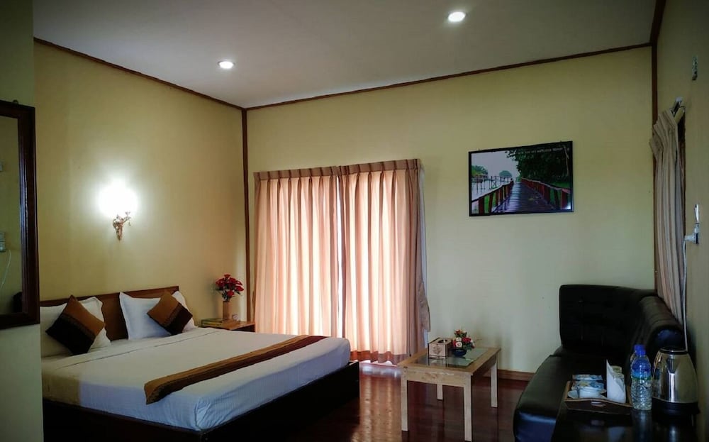 Deluxe Double Room, Balcony, Lake View
