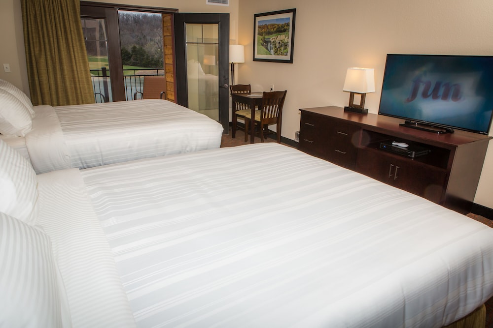 Standard Double Room, 2 Queen Beds photo 3