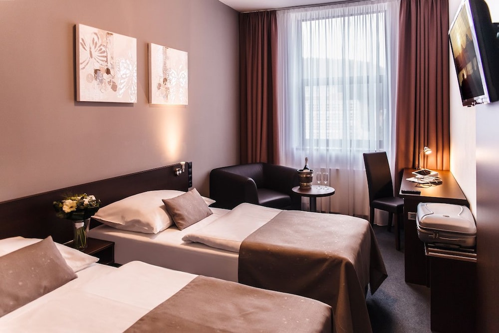 Business Twin Room photo 1