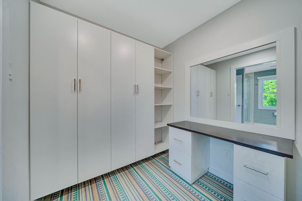 Luxury Townhome photo 2