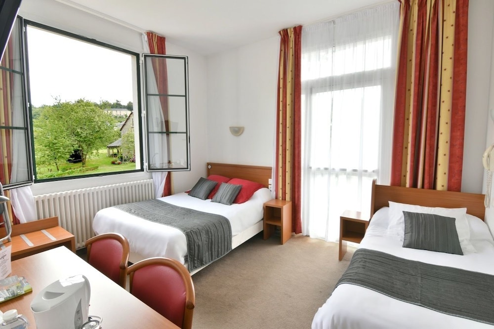 Twin Room - Photo 1