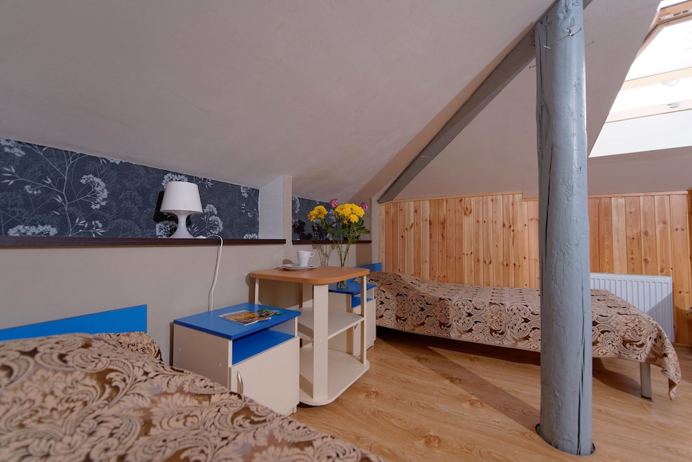 Economy Triple Room, Shared Bathroom