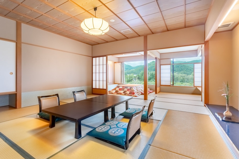 Japanese Room with Hori-gotatsu, Non Smoking photo 2