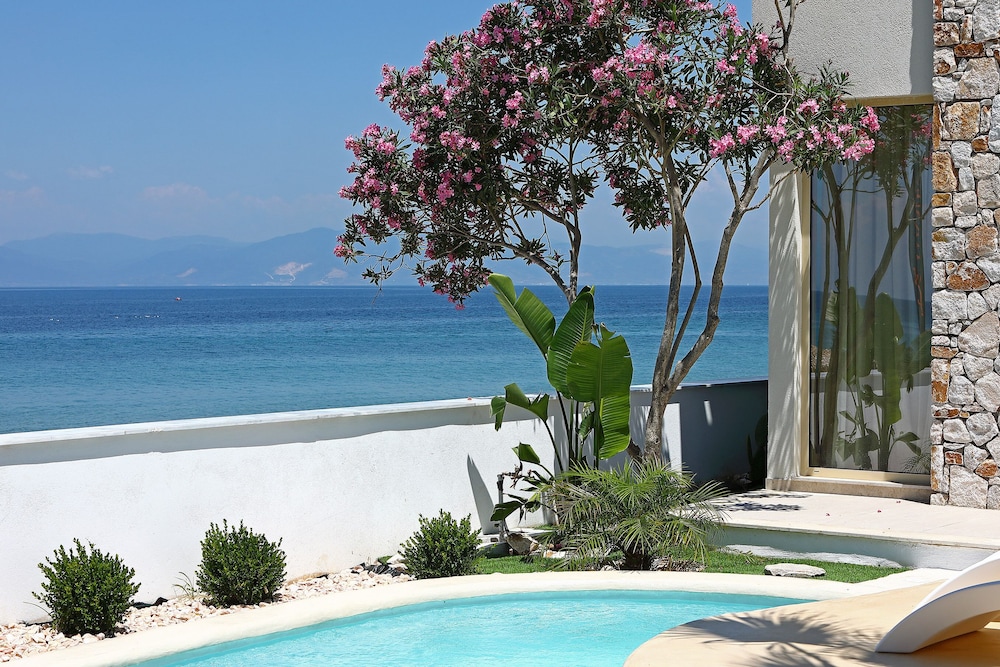 Byblos Aqua, The Amazing Sea Front Villa photo 2