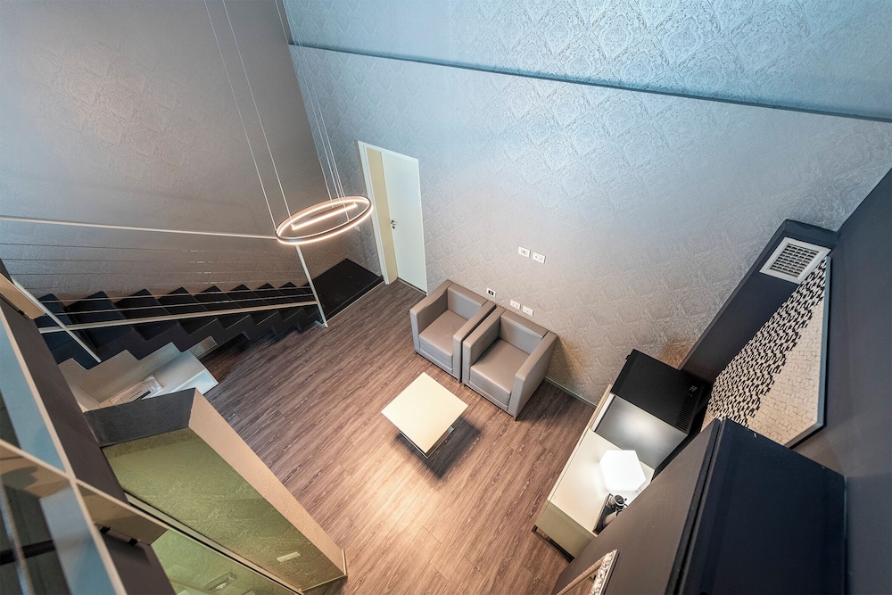 Junior Suite, Jetted Tub, Annex Building photo 2