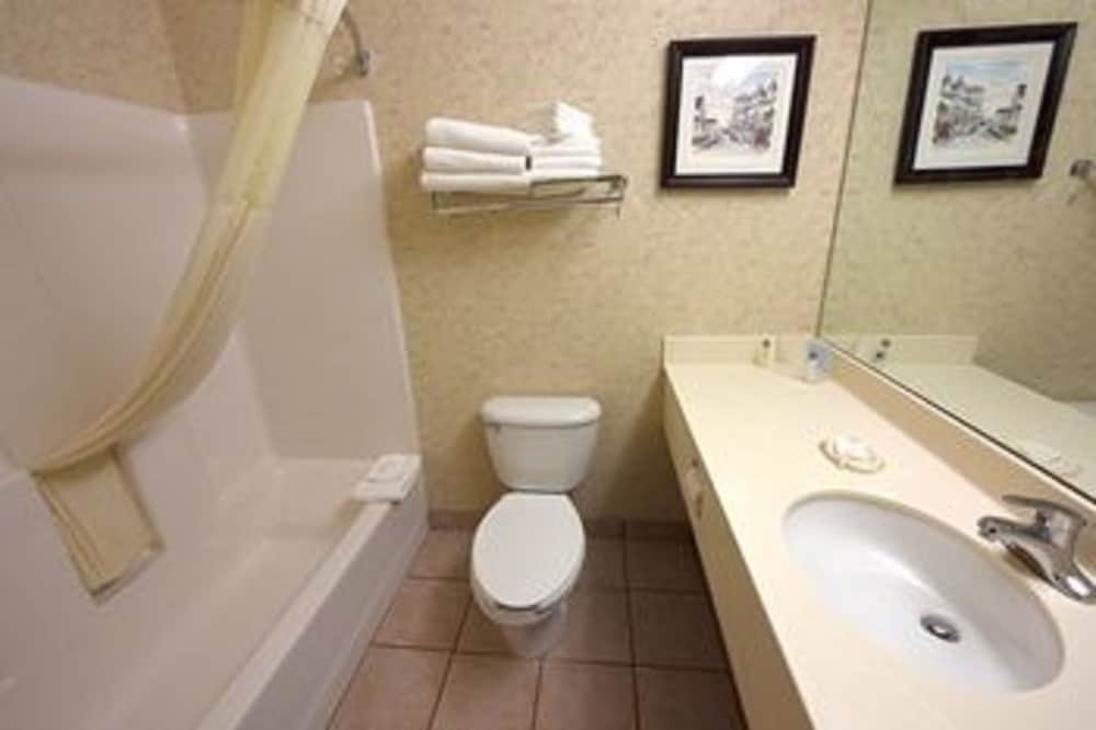 2 Rooms with 2 Double Beds photo 2