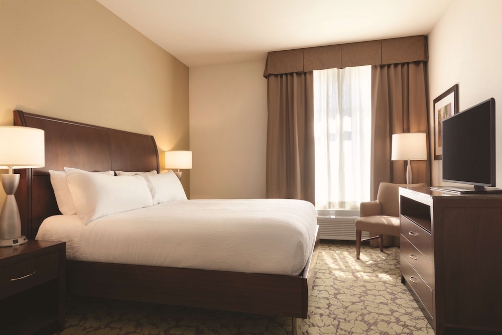 King, Suite, Accessible, Bathtub