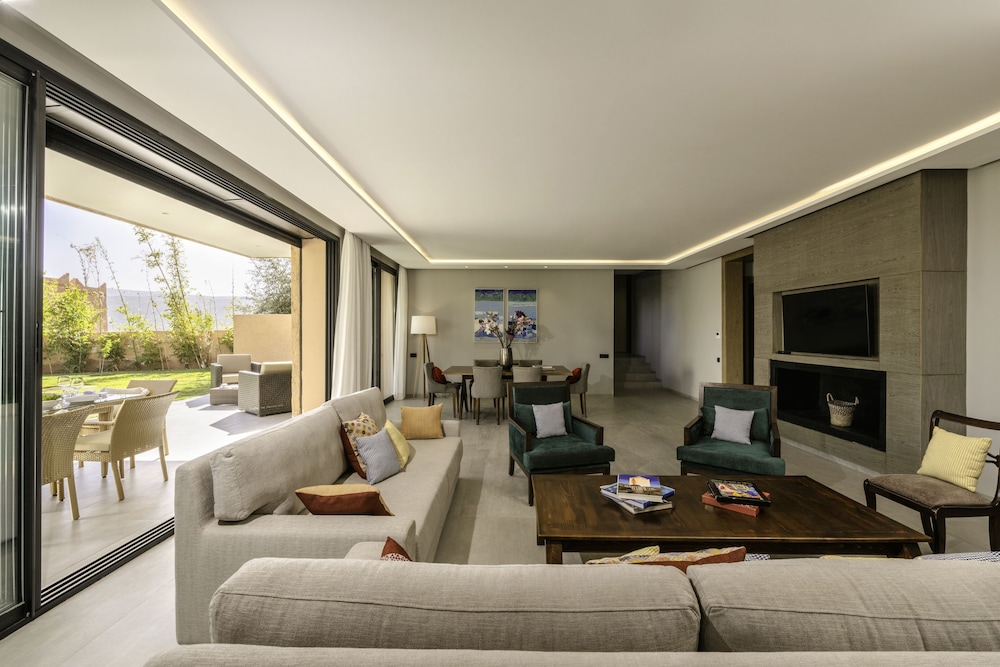 Villa, 4 Bedrooms, Kitchen - Photo 4