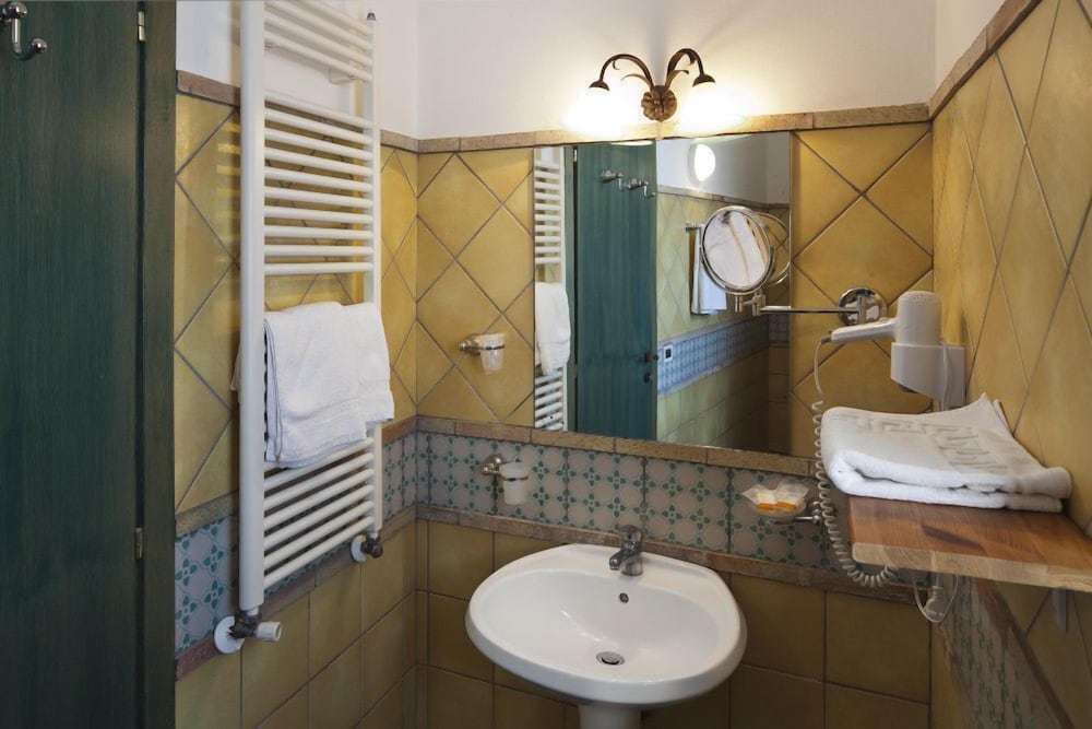 Double Room - Photo 3