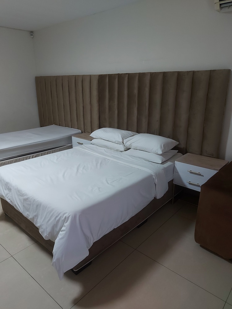 Economy Triple Room (#08) photo 1