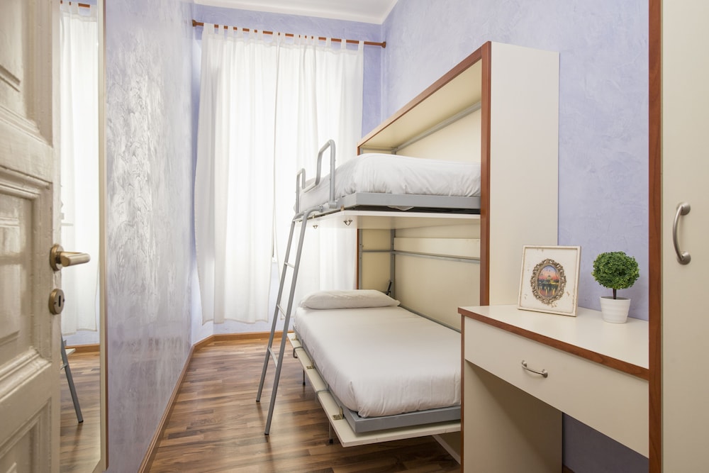 Family Apartment, 2 Bedrooms, City View, Tower (2 People) photo 3