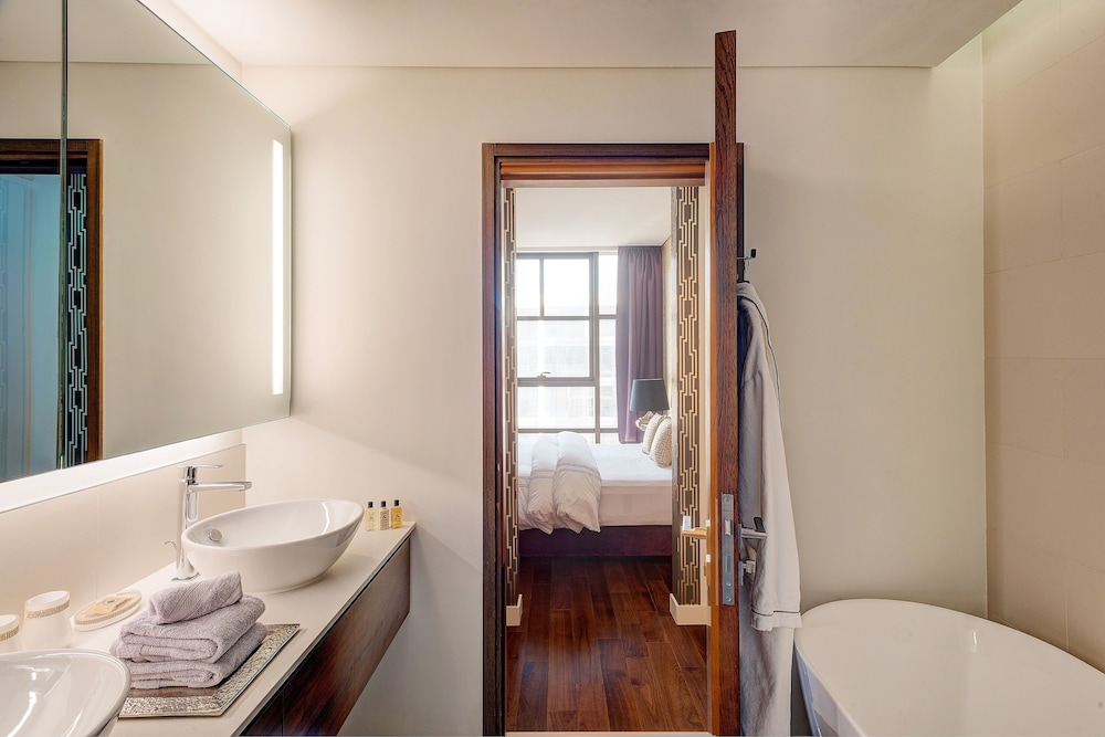 Deluxe Apartment, 4 Bedrooms, City View