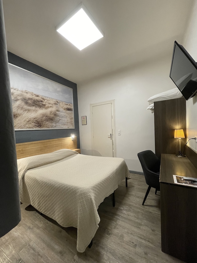 Economy Double Room photo 3