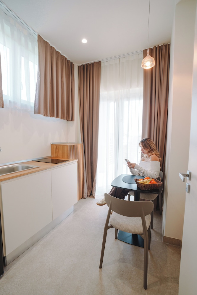 Business Double Room Single Use, Balcony, Beach View