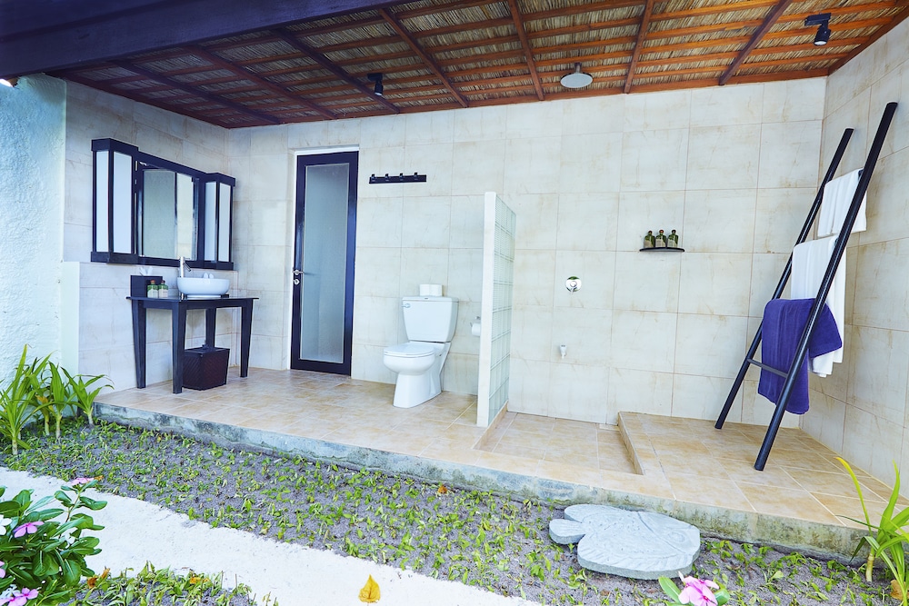 Garden Bungalow - Photo 2