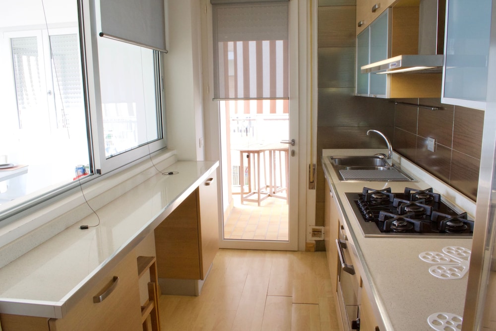 Luxury Apartment, 3 Bedrooms, Balcony photo 3