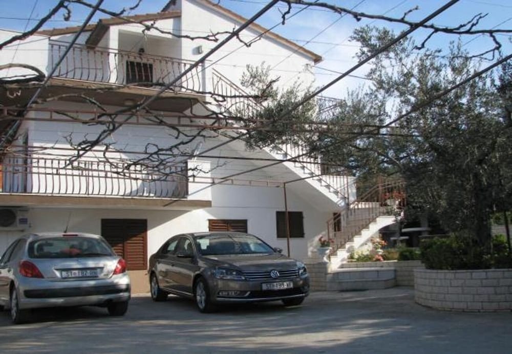 Apartment (Mihovilovic - 50 m from beach - A1(4))