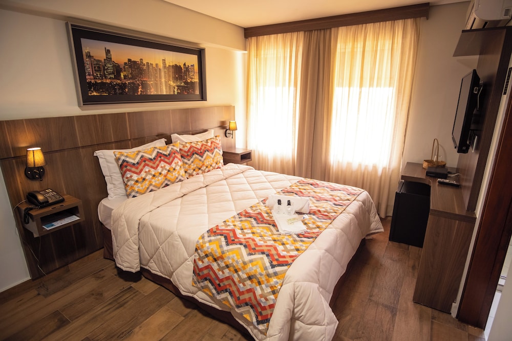 Premium Suite, Lake View