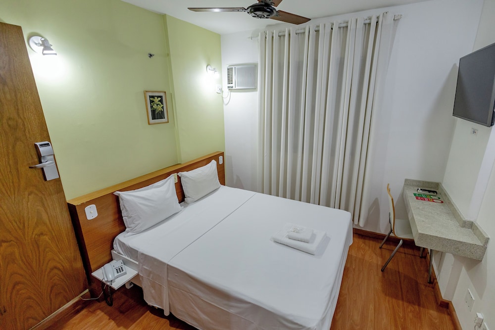 Standard Room (Essential) photo 1