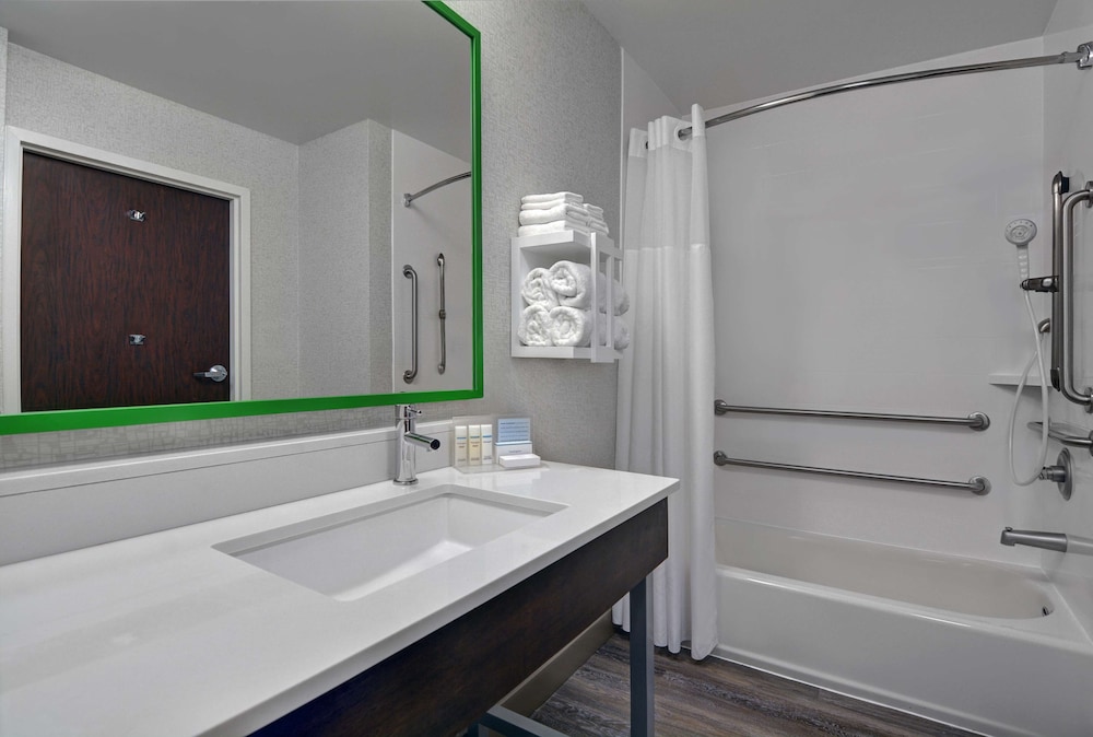Room, 1 King Bed, Accessible