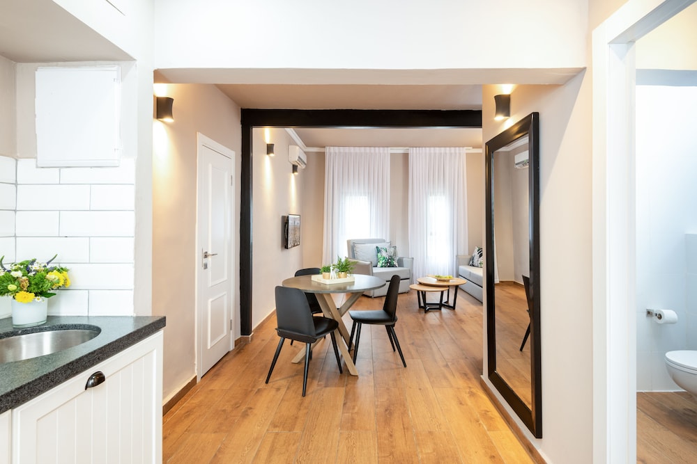 Premium Suite, 1 Bedroom, Garden Area photo 1