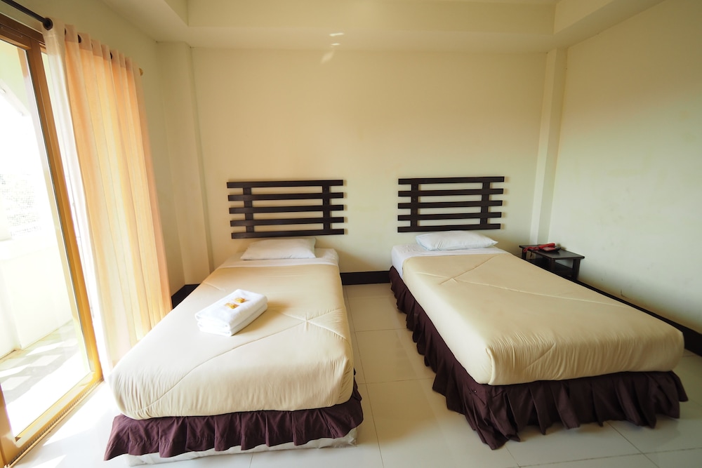 Standard Twin Room photo 2