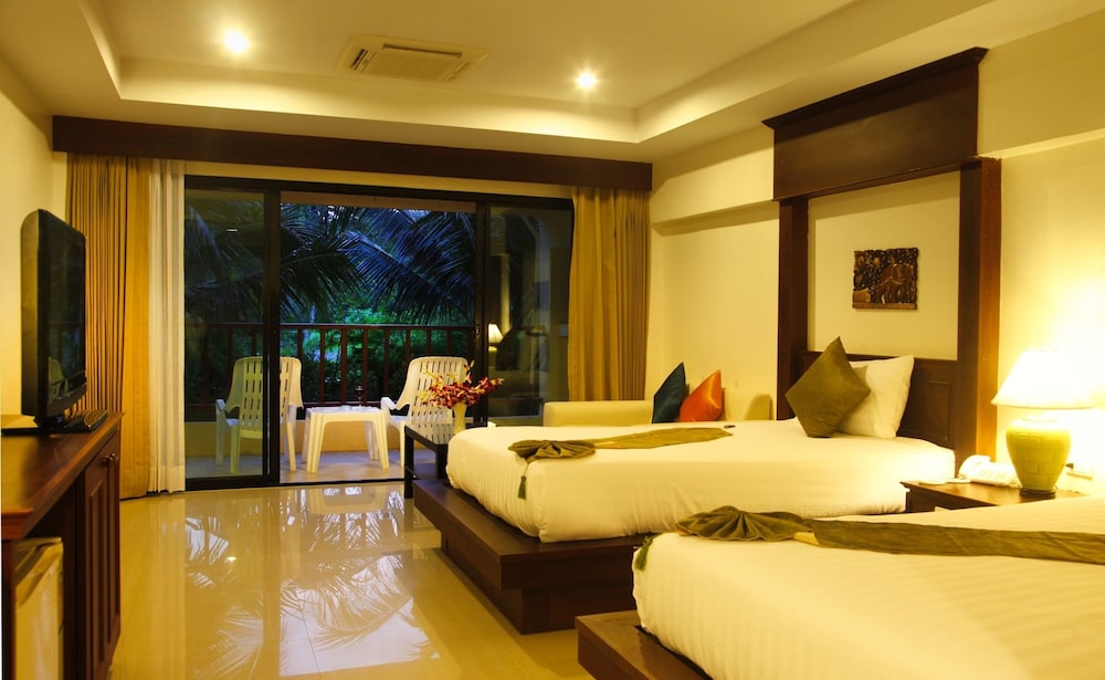 Deluxe Double or Twin Room, Pool Access - Photo 5