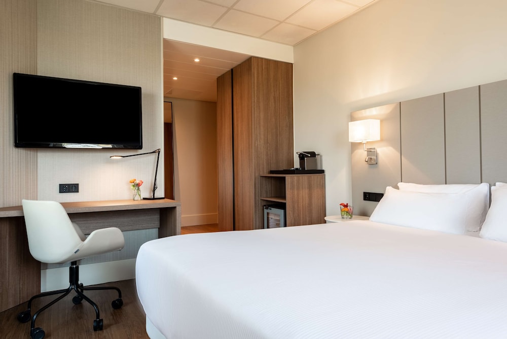 Deluxe Room (Extra Bed 3 Adults) photo 2