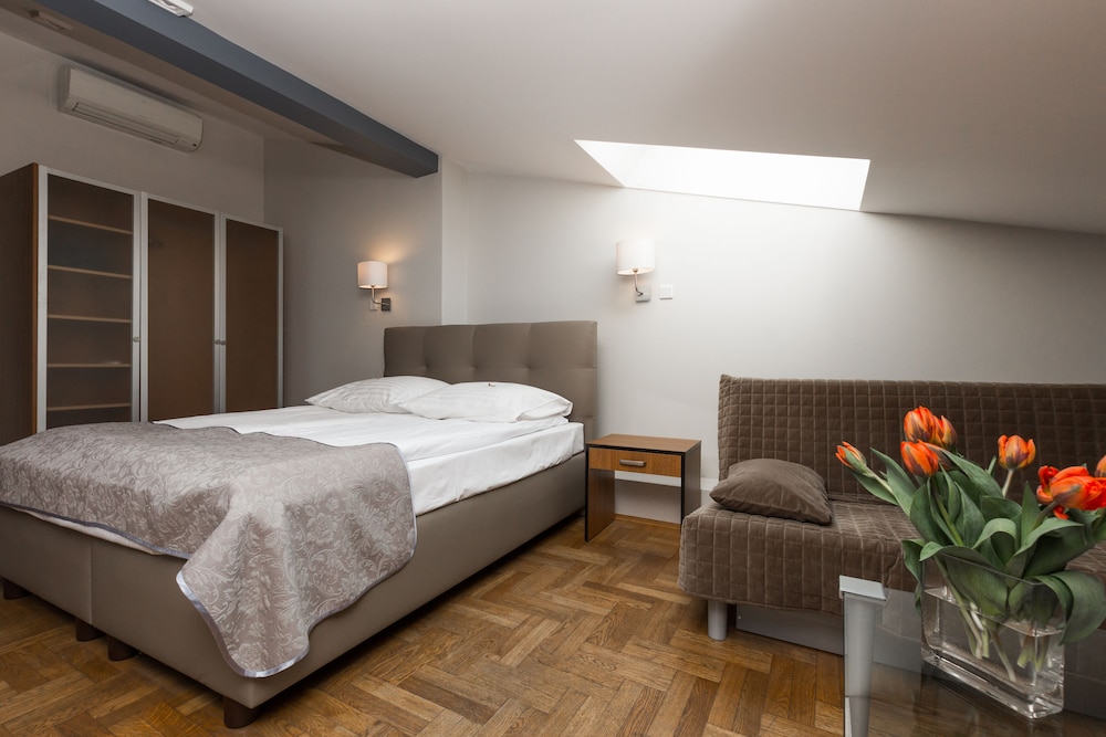 Economy Single Room