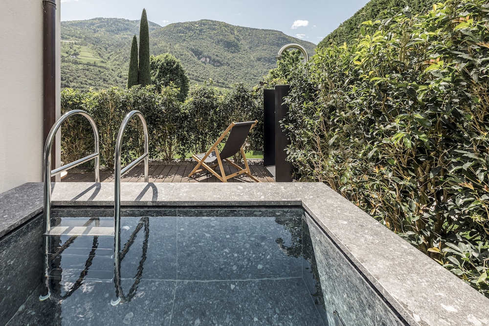 Double Room (Plunge Pool)
