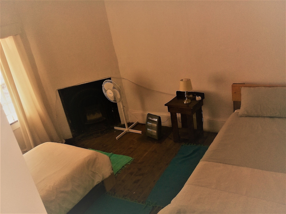 Twin Room, Shared Bathroom photo 1